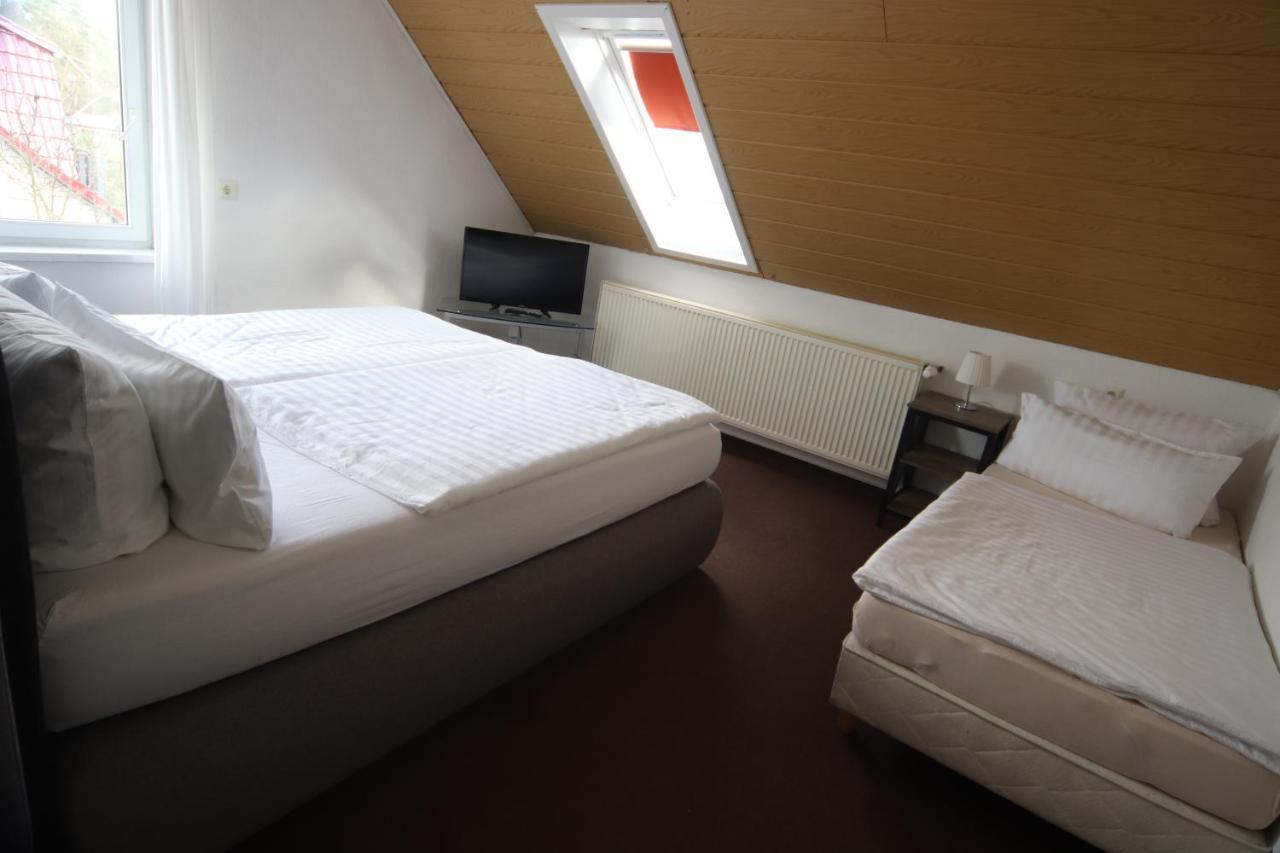 Ruhige Wohnung Mit Terrasse Nur 5 Minuten Zur Mueritz Marienfelde エクステリア 写真