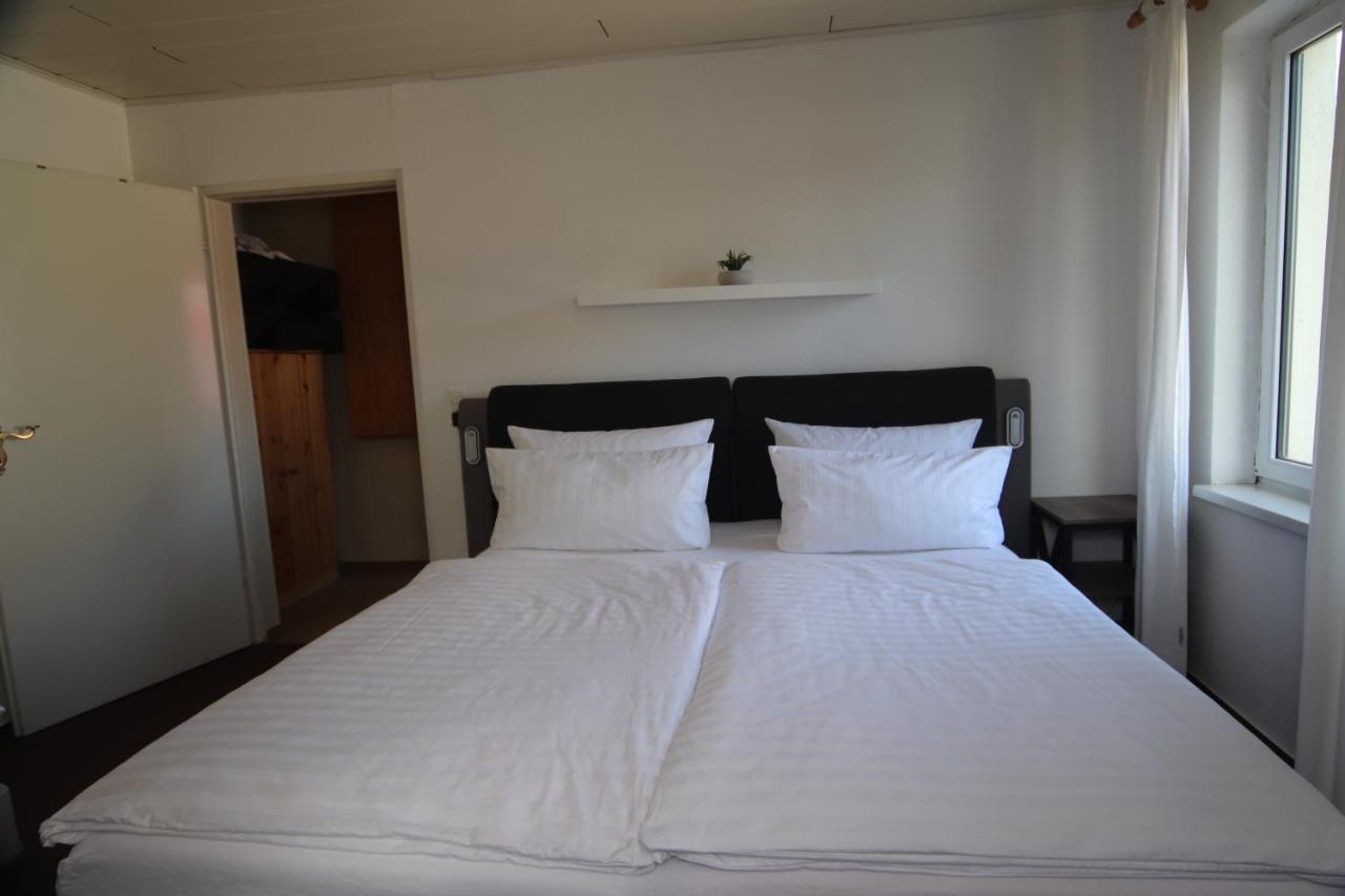 Ruhige Wohnung Mit Terrasse Nur 5 Minuten Zur Mueritz Marienfelde エクステリア 写真