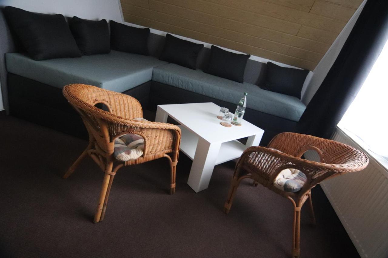 Ruhige Wohnung Mit Terrasse Nur 5 Minuten Zur Mueritz Marienfelde エクステリア 写真