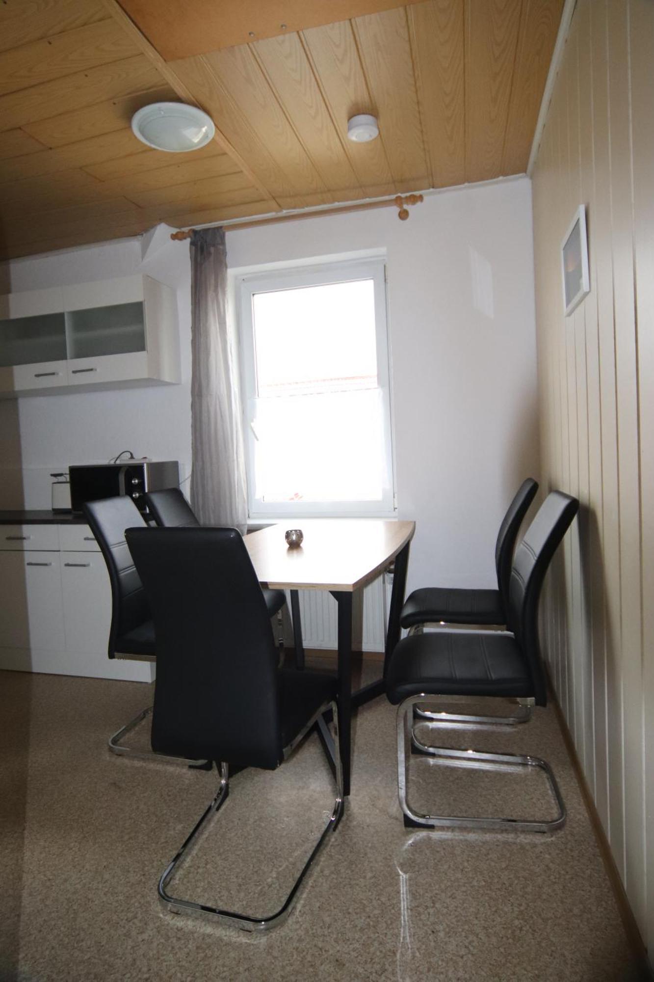 Ruhige Wohnung Mit Terrasse Nur 5 Minuten Zur Mueritz Marienfelde エクステリア 写真